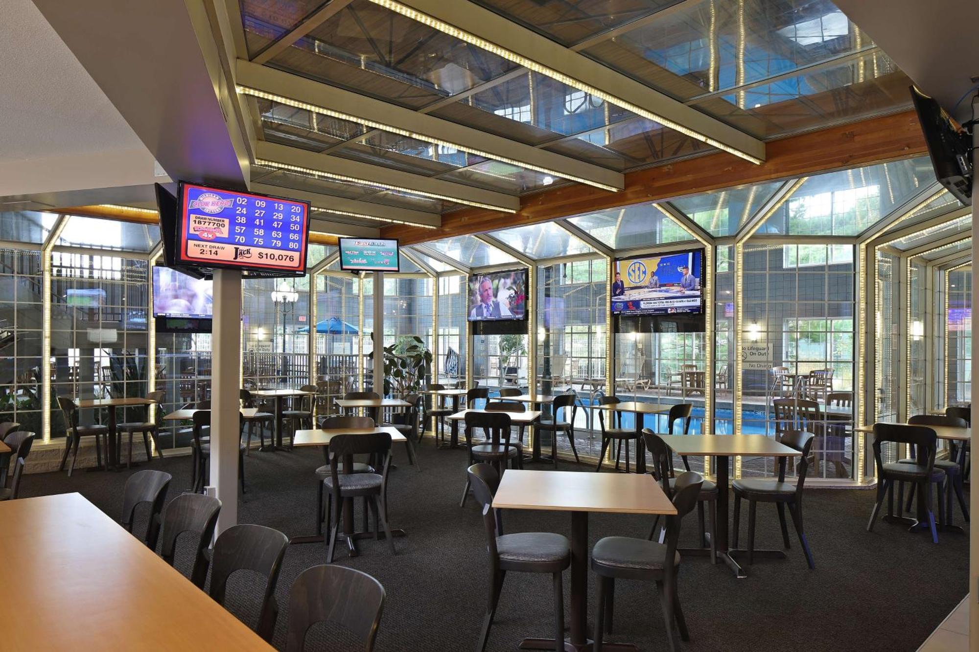 Hampton Inn Holland Exterior photo