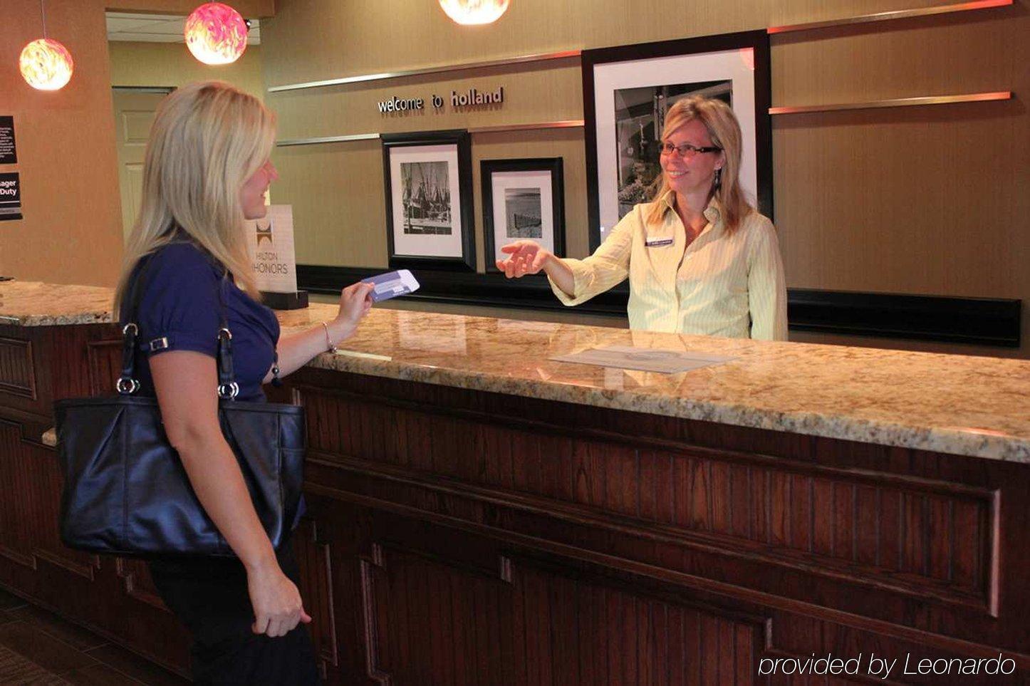 Hampton Inn Holland Interior photo