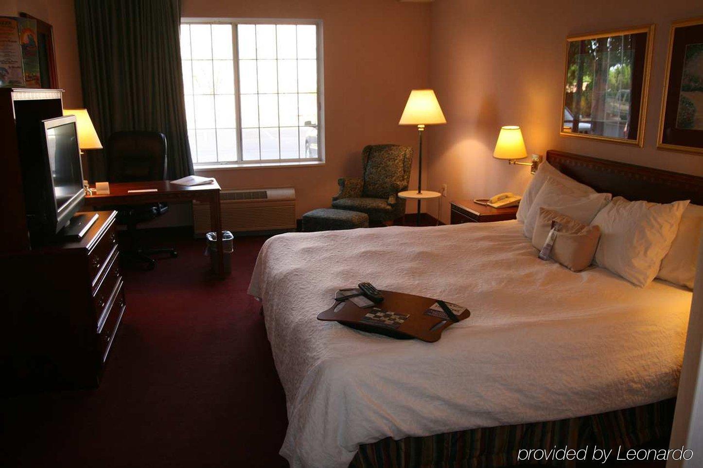Hampton Inn Holland Room photo