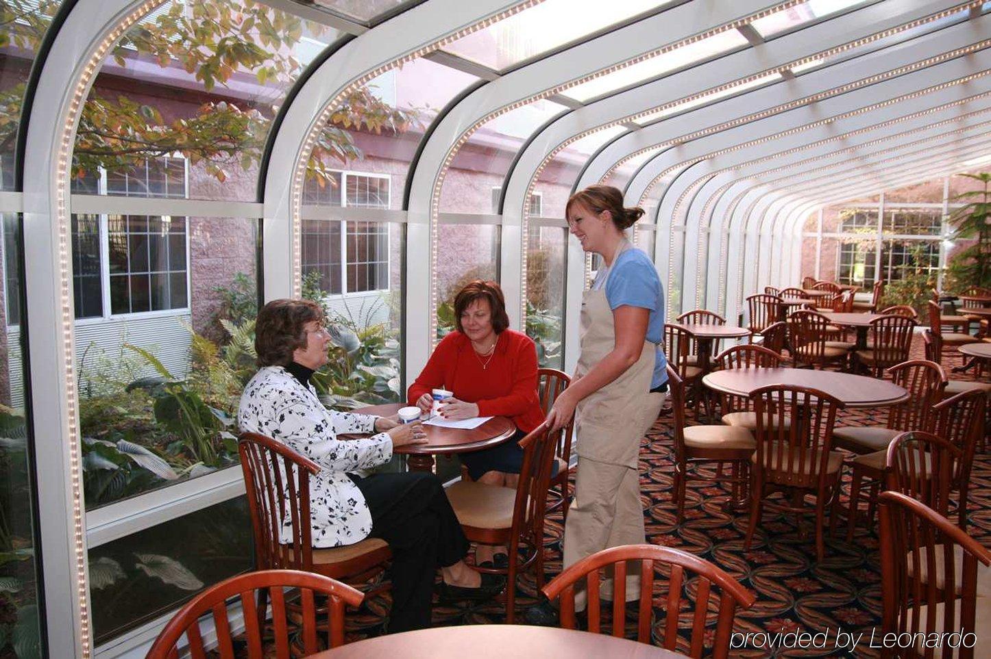 Hampton Inn Holland Restaurant photo
